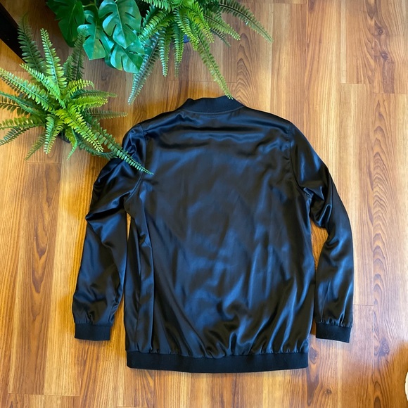 Xhilaration Black and Floral Satin Jacket - Picture 8 of 8